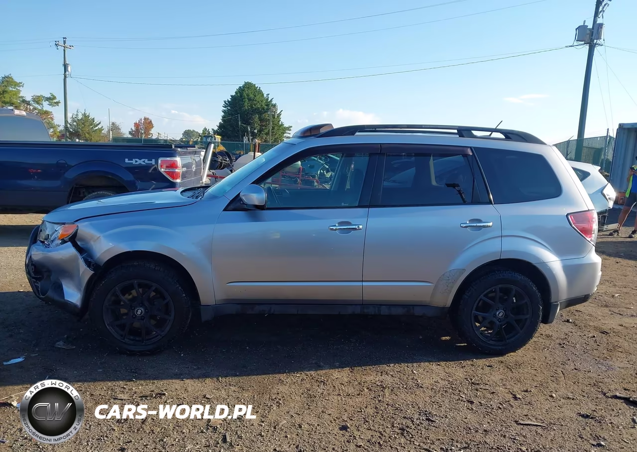 2013 Subaru Forester 2.5X Premium VIN:JF2SHADC8DH429861 - 14