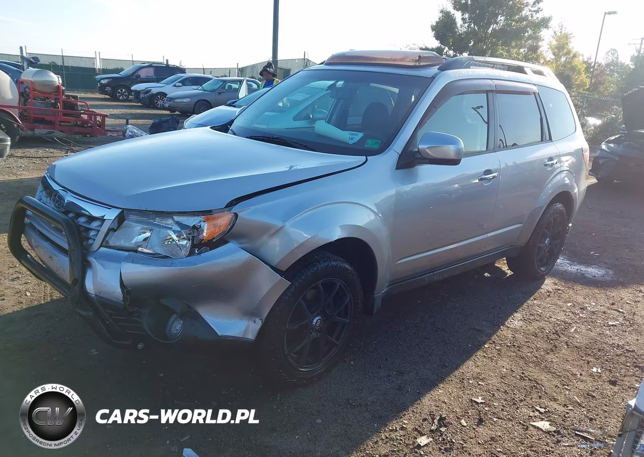 2013 Subaru Forester 2.5X Premium VIN:JF2SHADC8DH429861 - 2