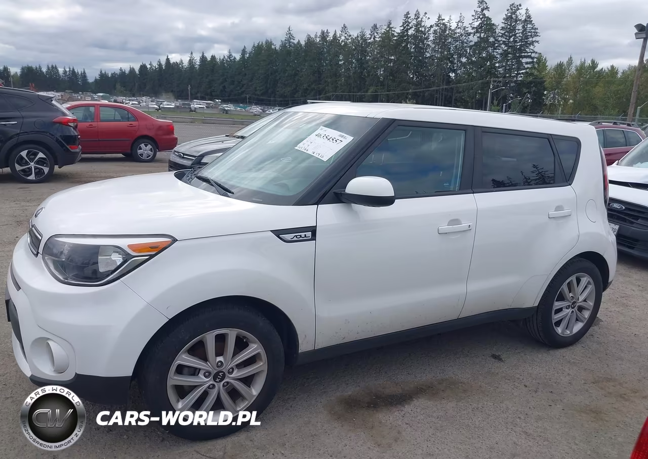 2018 Kia Soul + VIN:KNDJP3A57J7907221 - 14