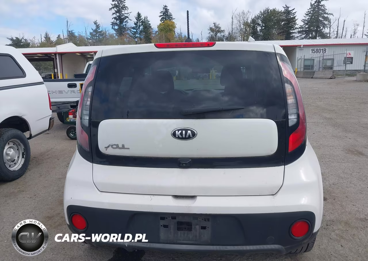 2018 Kia Soul + VIN:KNDJP3A57J7907221 - 16