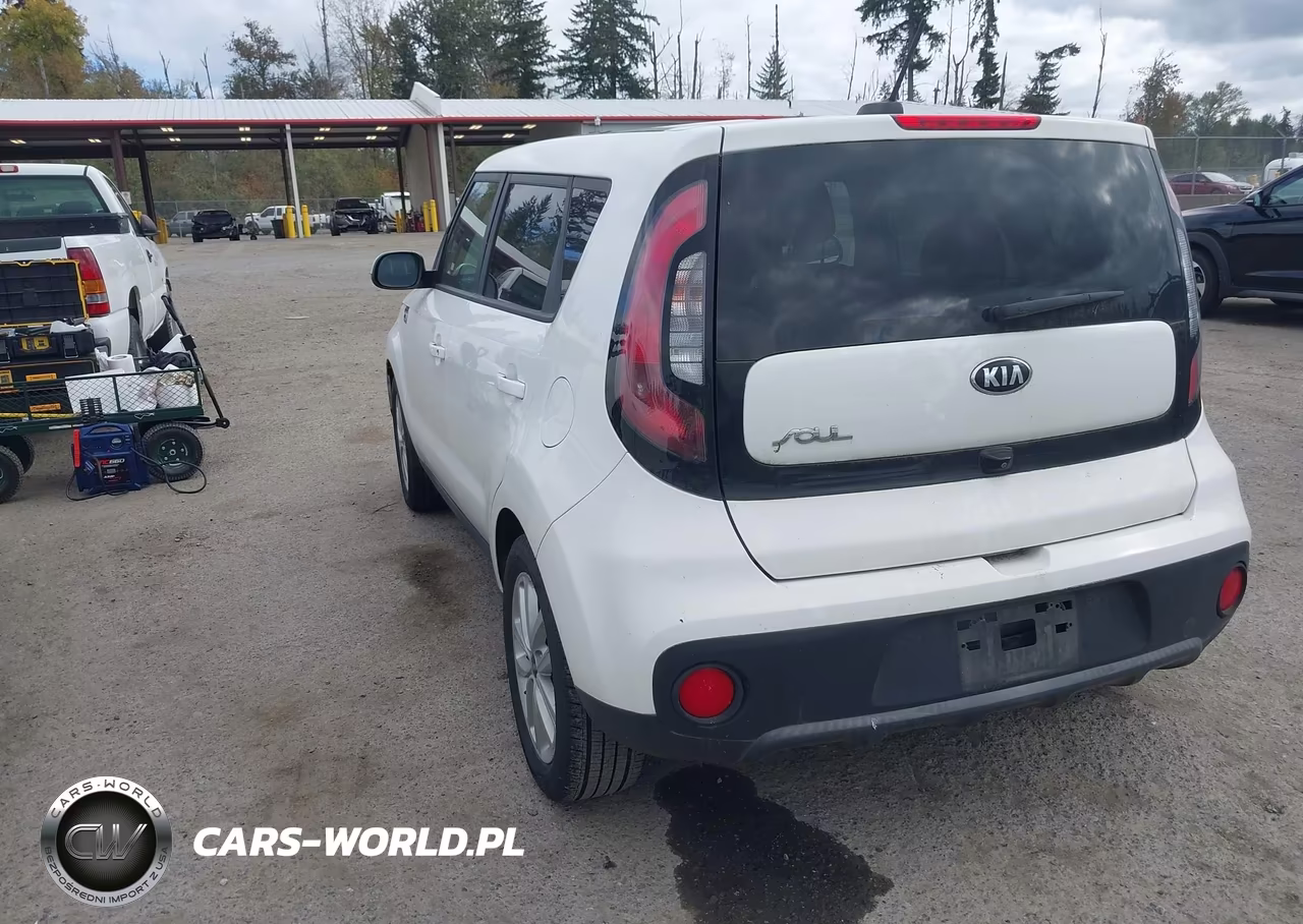 2018 Kia Soul + VIN:KNDJP3A57J7907221 - 3