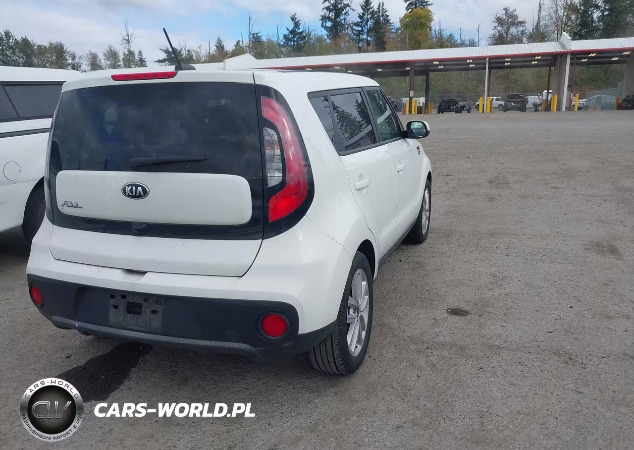 2018 Kia Soul + VIN:KNDJP3A57J7907221 - 4