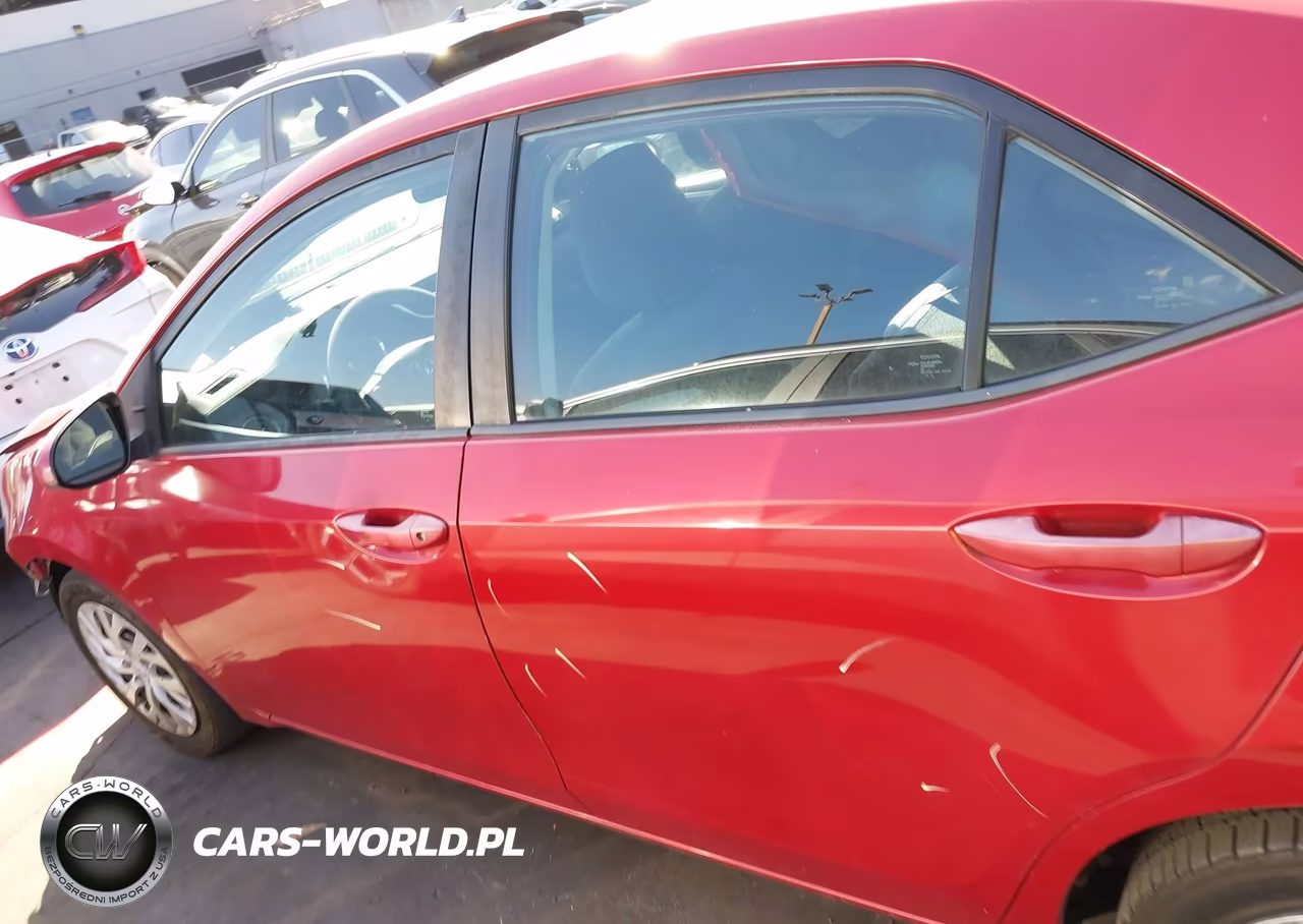 2018 Toyota Corolla Le VIN:5YFBURHEXJP748764 - 15