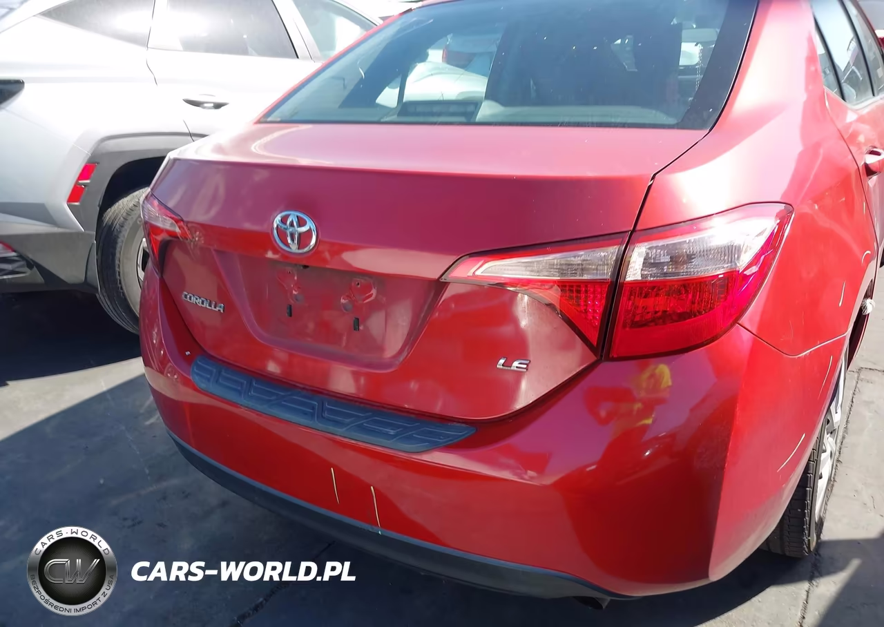 2018 Toyota Corolla Le VIN:5YFBURHEXJP748764 - 17