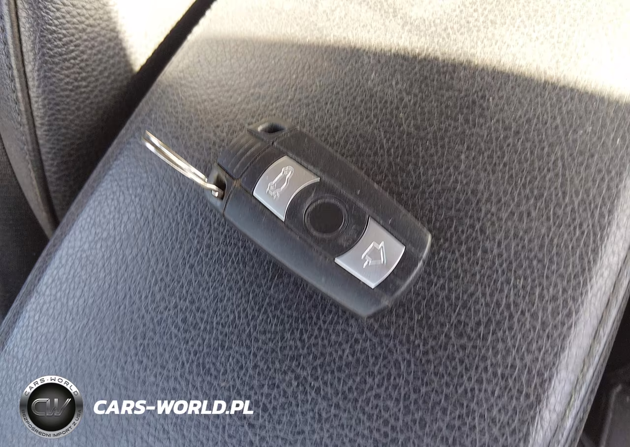 2011 BMW 328I VIN:WBAPH5C54BA441667 - 11