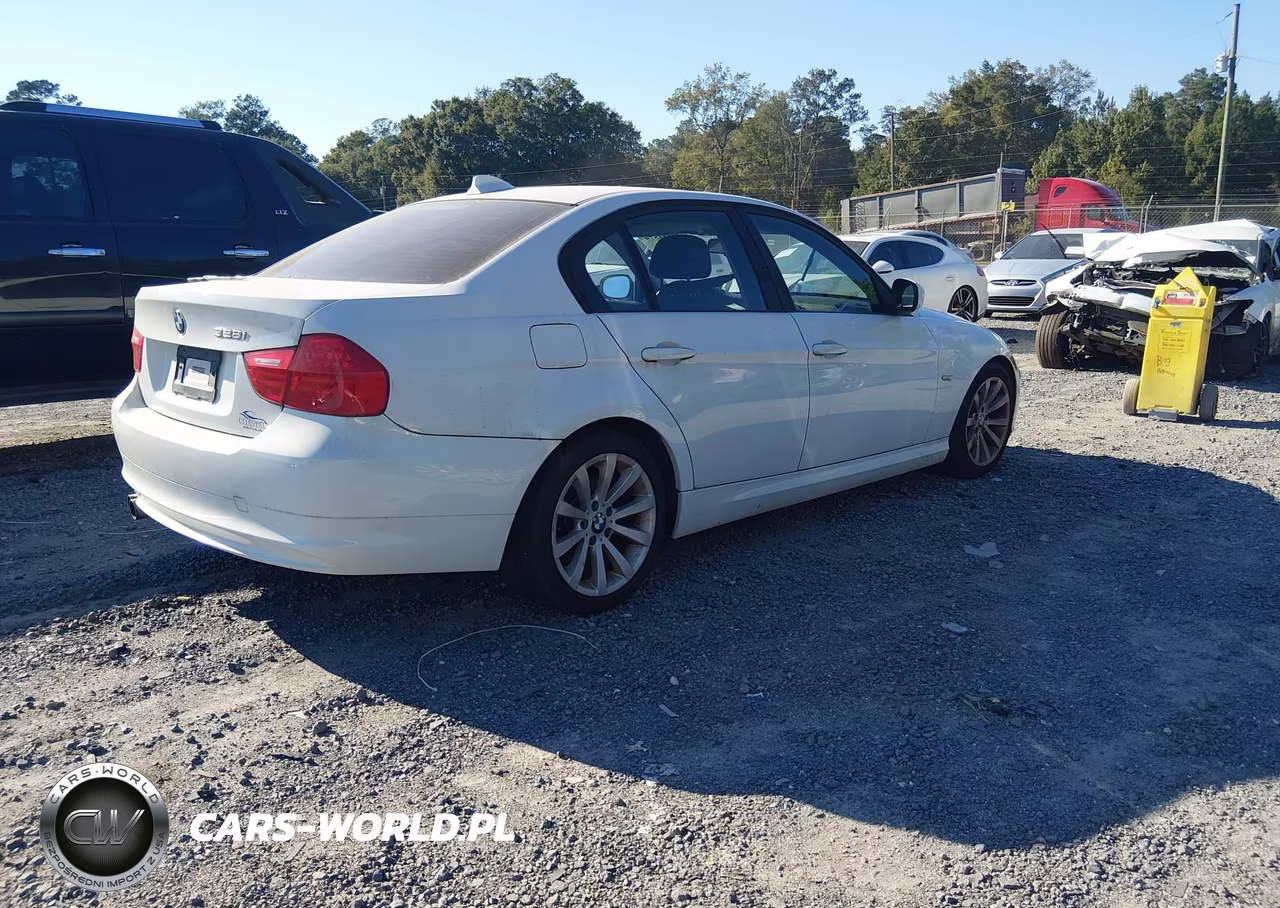 2011 BMW 328I VIN:WBAPH5C54BA441667 - 4