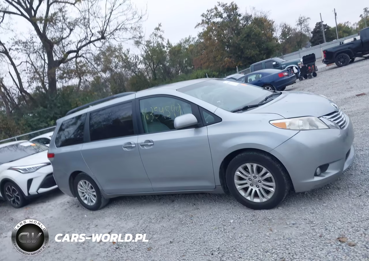 2011 Toyota Sienna Xle V6 VIN:5TDYK3DC5BS066143 - 13