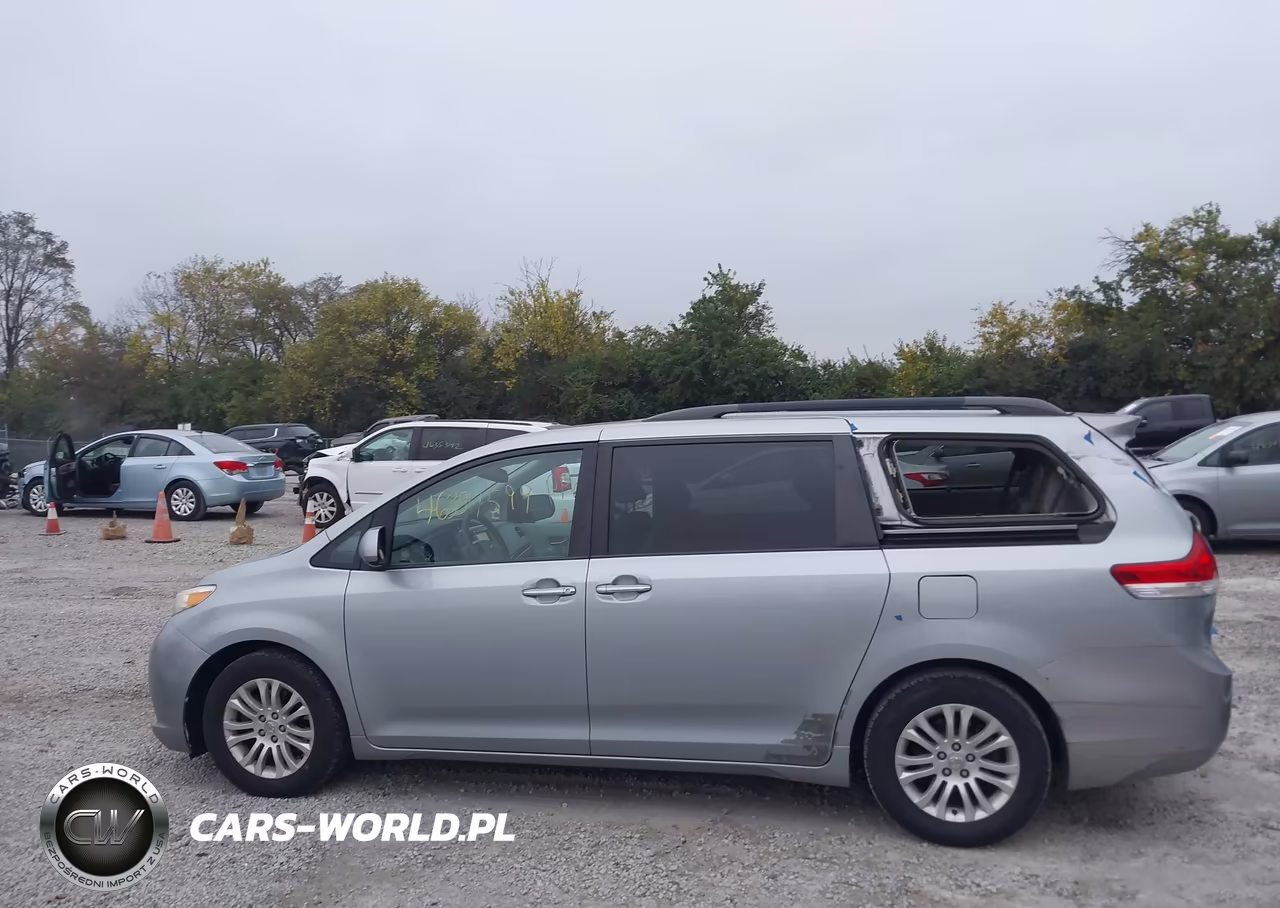 2011 Toyota Sienna Xle V6 VIN:5TDYK3DC5BS066143 - 14