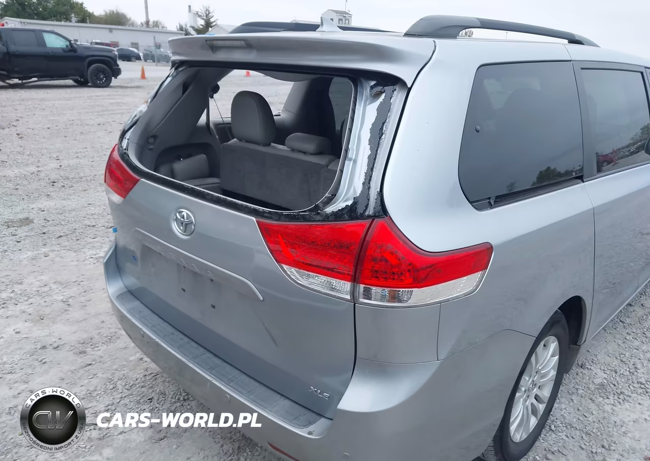 2011 Toyota Sienna Xle V6 VIN:5TDYK3DC5BS066143 - 18