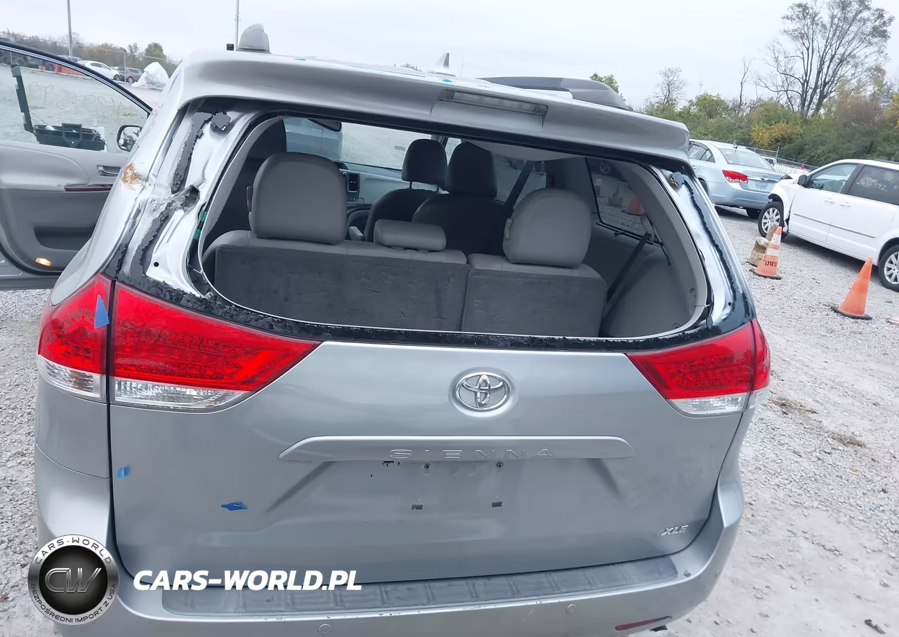 2011 Toyota Sienna Xle V6 VIN:5TDYK3DC5BS066143 - 6