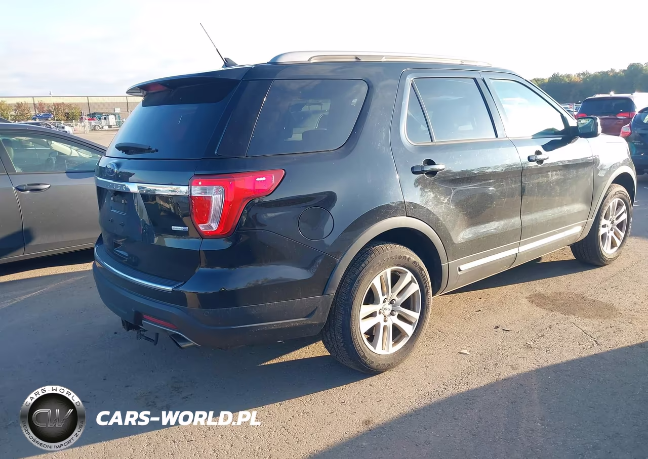 2018 Ford Explorer Xlt VIN:1FM5K8DH0JGB63962 - 4