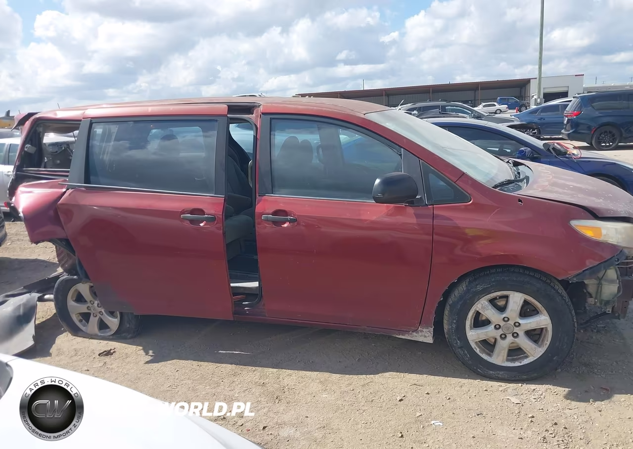 2011 Toyota Sienna Base V6 VIN:5TDZK3DC0BS029764 - 14