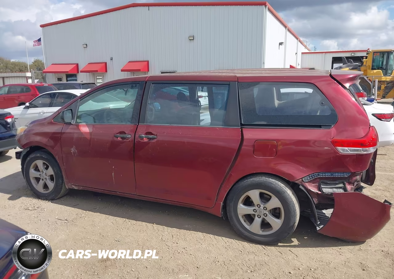 2011 Toyota Sienna Base V6 VIN:5TDZK3DC0BS029764 - 15