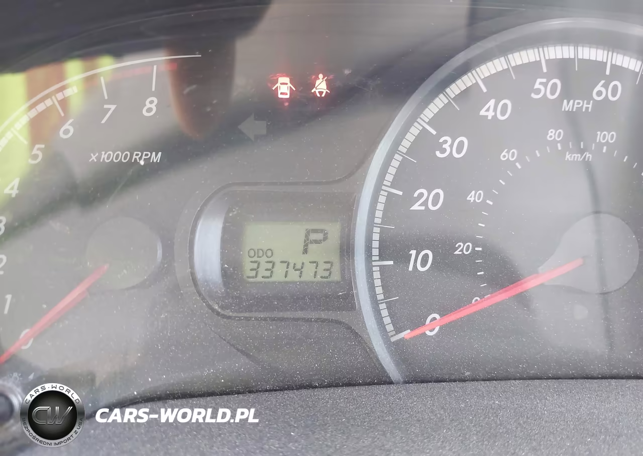 2011 Toyota Sienna Base V6 VIN:5TDZK3DC0BS029764 - 16