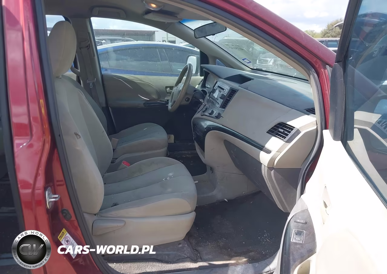 2011 Toyota Sienna Base V6 VIN:5TDZK3DC0BS029764 - 5