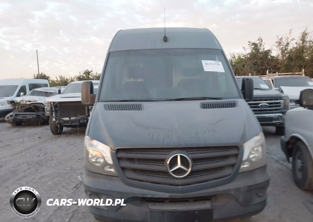 2018 Mercedes-Benz Sprinter 2500 Standard Roof V6 VIN:WD3PE7CD1JP643192 - 12