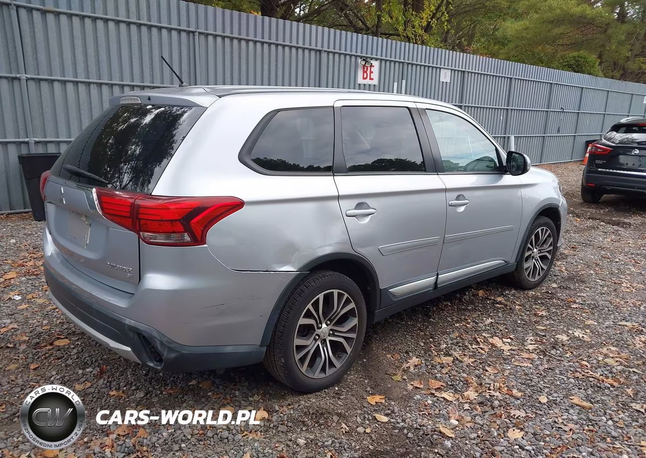 2016 Mitsubishi Outlander Se VIN:JA4AD3A37GZ053393 - 4