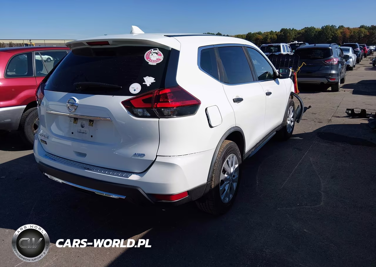 2018 Nissan Rogue S VIN:KNMAT2MV8JP571726 - 4