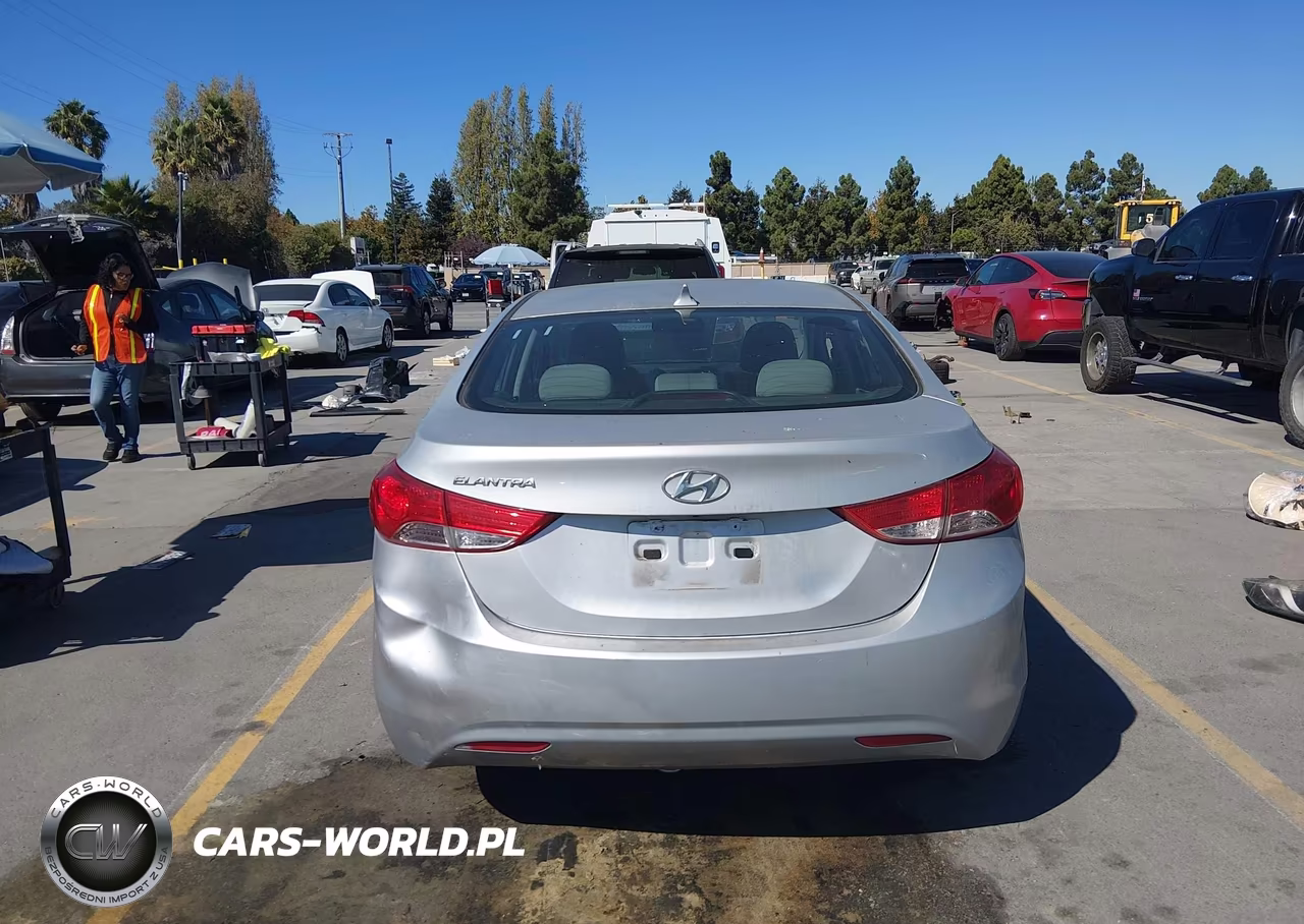 2012 Hyundai Elantra Gls VIN:5NPDH4AE6CH120646 - 17