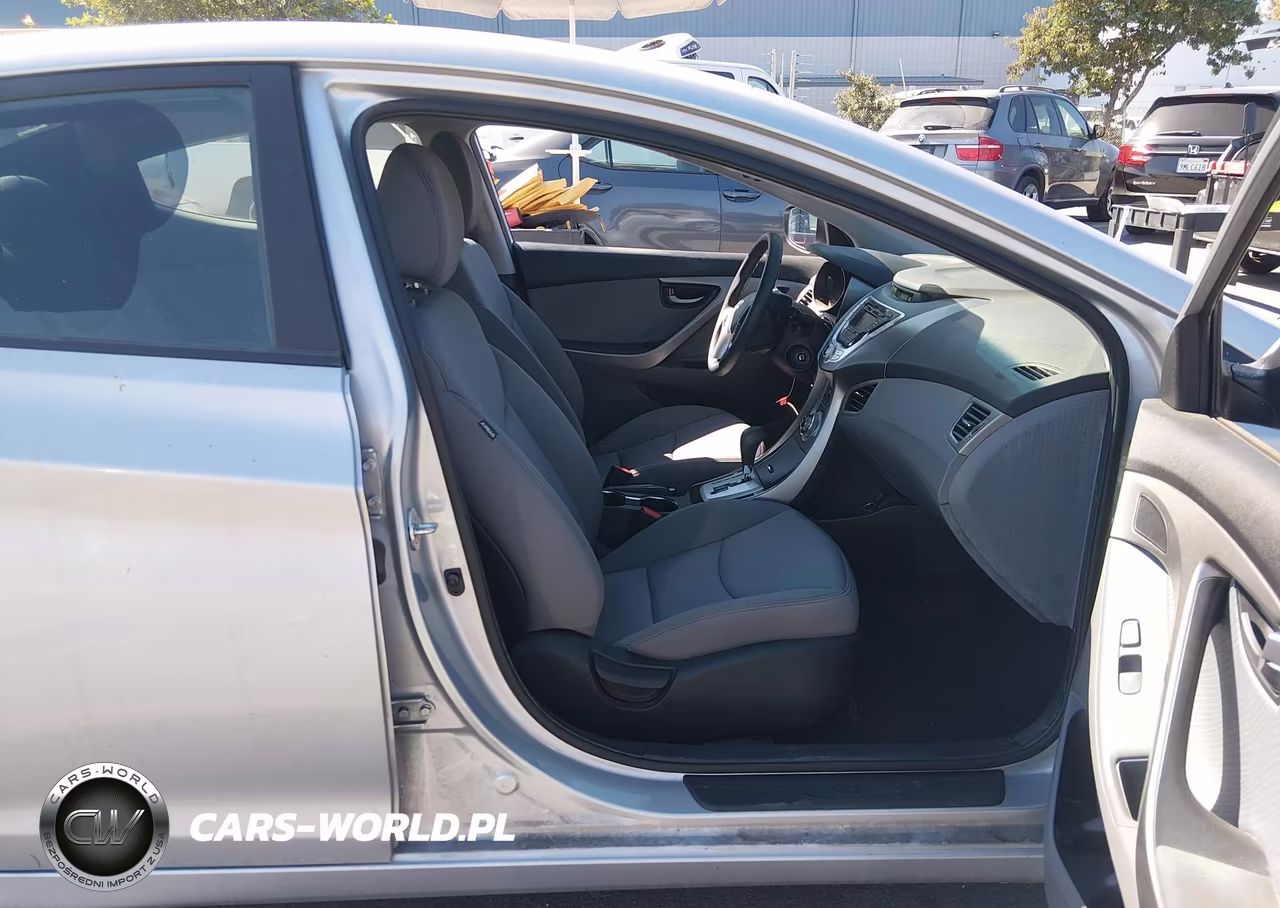 2012 Hyundai Elantra Gls VIN:5NPDH4AE6CH120646 - 5