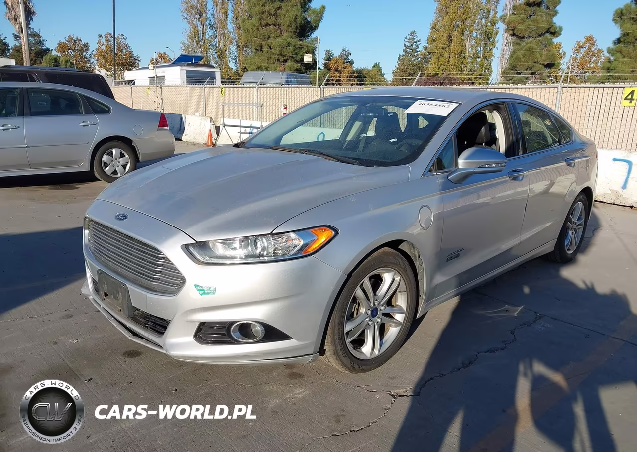 2015 Ford Fusion Energi Titanium VIN:3FA6P0SU5FR247499 - 2