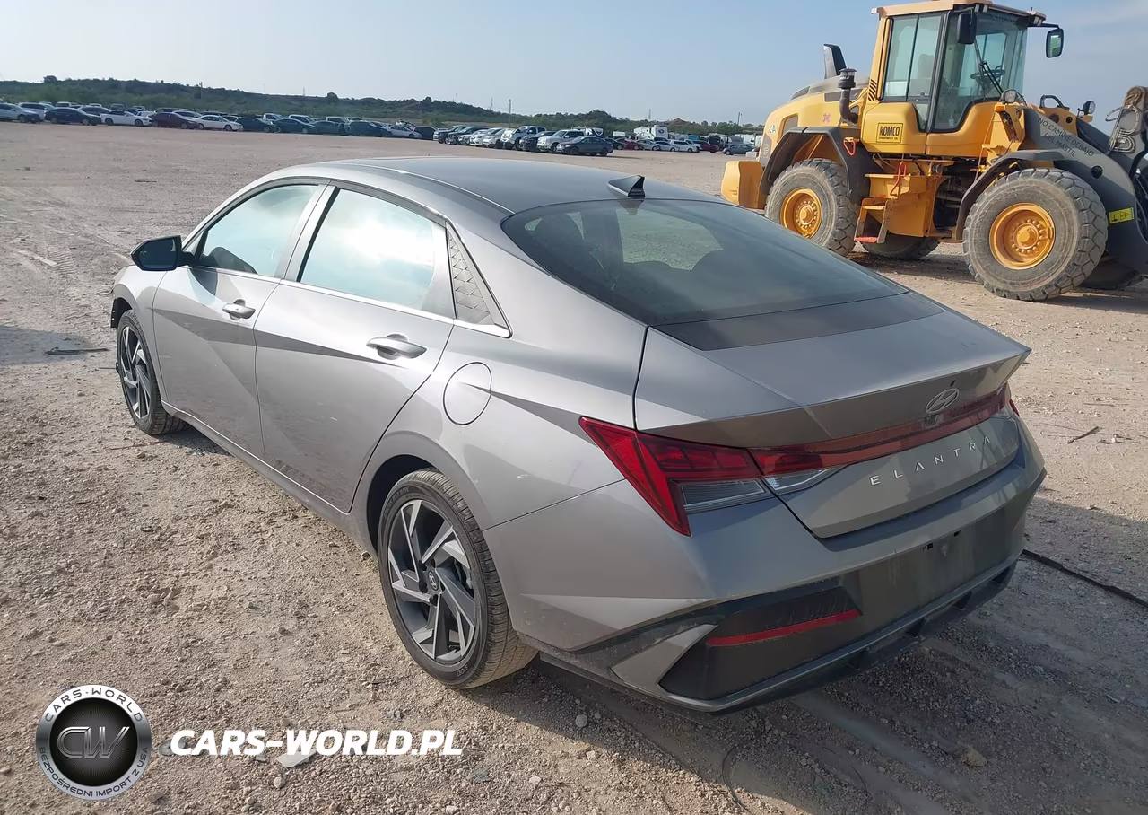 2025 Hyundai Elantra Sel Convenience VIN:KMHLS4DG2SU046281 - 3