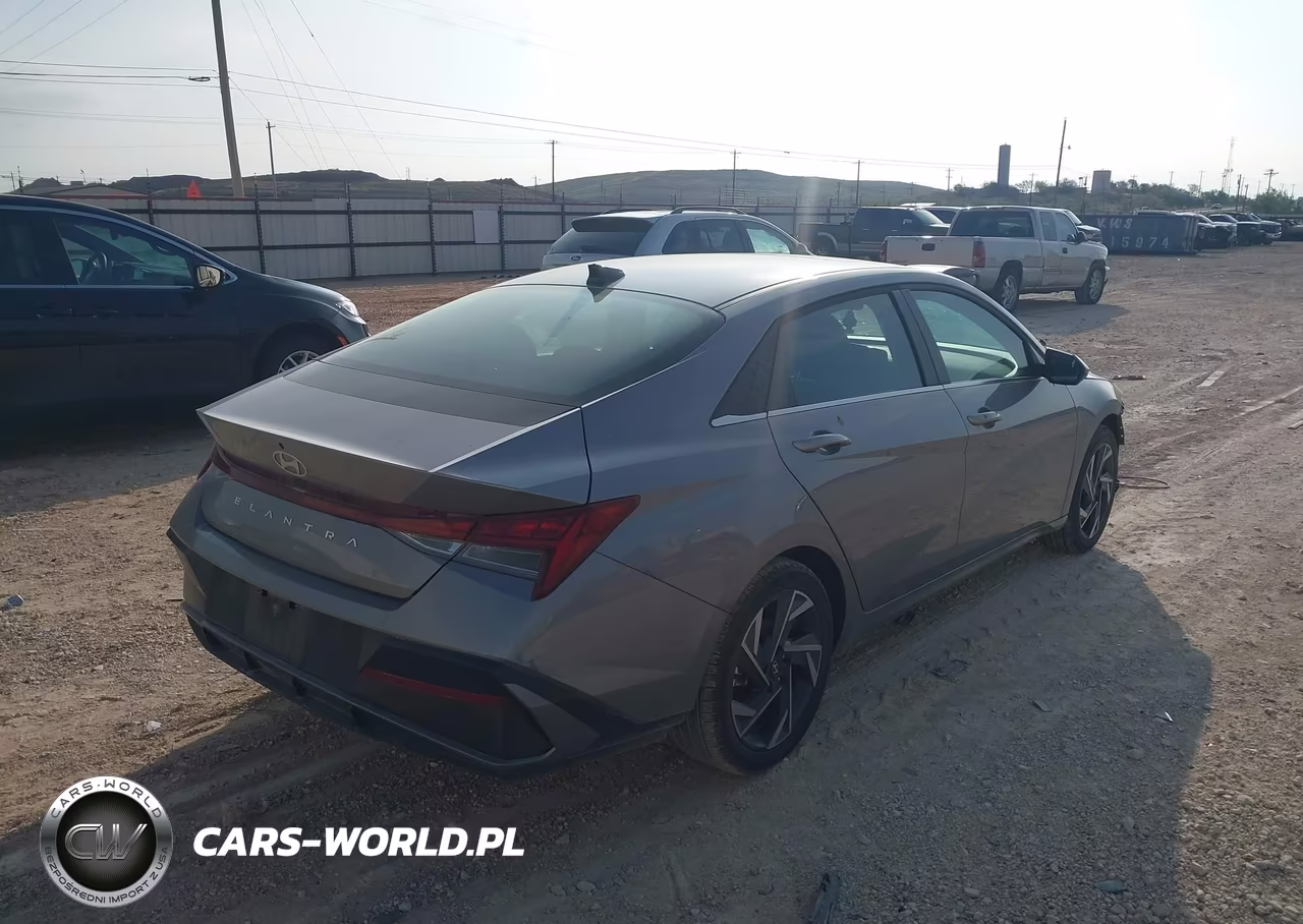 2025 Hyundai Elantra Sel Convenience VIN:KMHLS4DG2SU046281 - 4