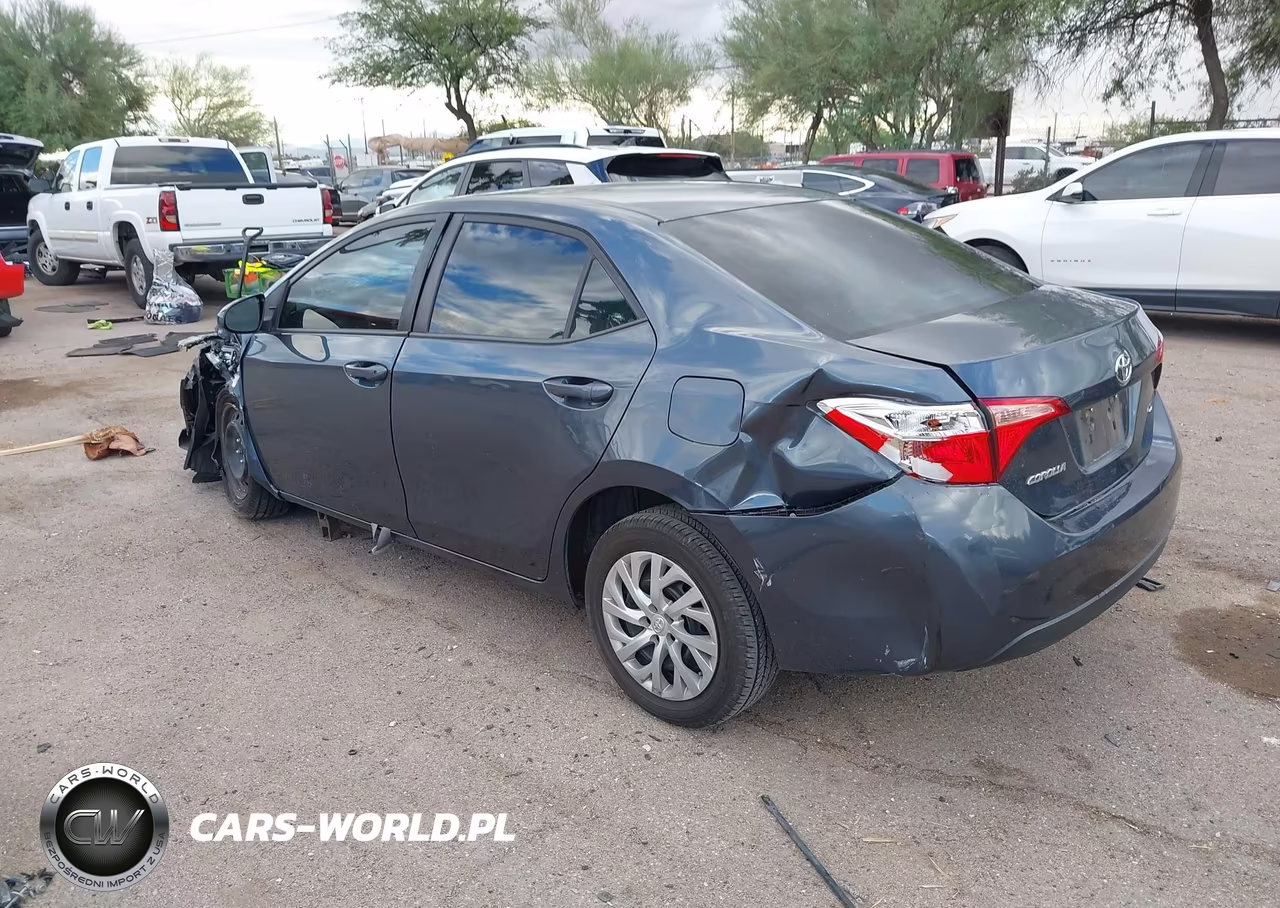 2019 Toyota Corolla Le VIN:2T1BURHE8KC245736 - 3