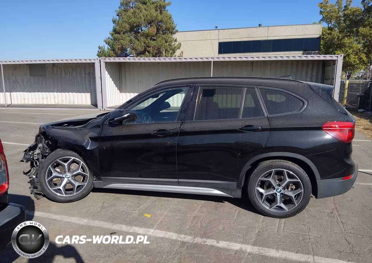 2017 BMW X1 Sdrive28I VIN:WBXHU7C32H5H37825 - 14