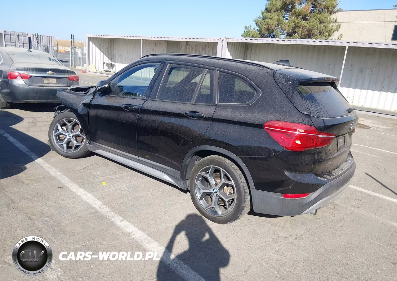 2017 BMW X1 Sdrive28I VIN:WBXHU7C32H5H37825 - 3