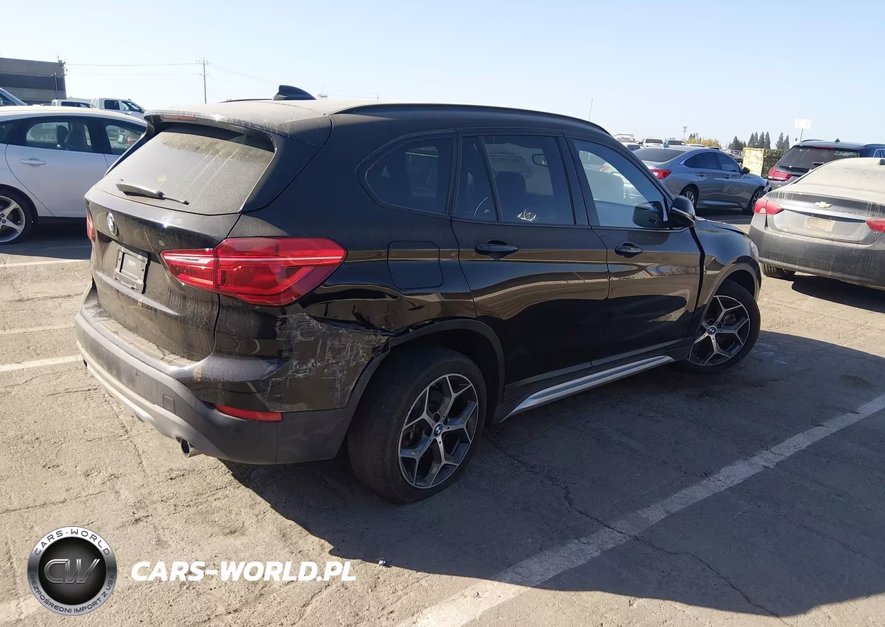 2017 BMW X1 Sdrive28I VIN:WBXHU7C32H5H37825 - 4