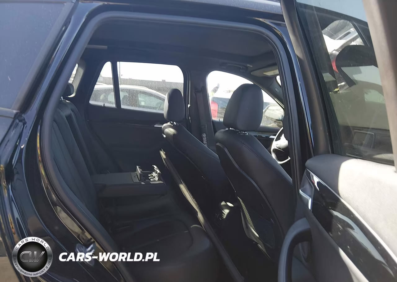 2017 BMW X1 Sdrive28I VIN:WBXHU7C32H5H37825 - 8