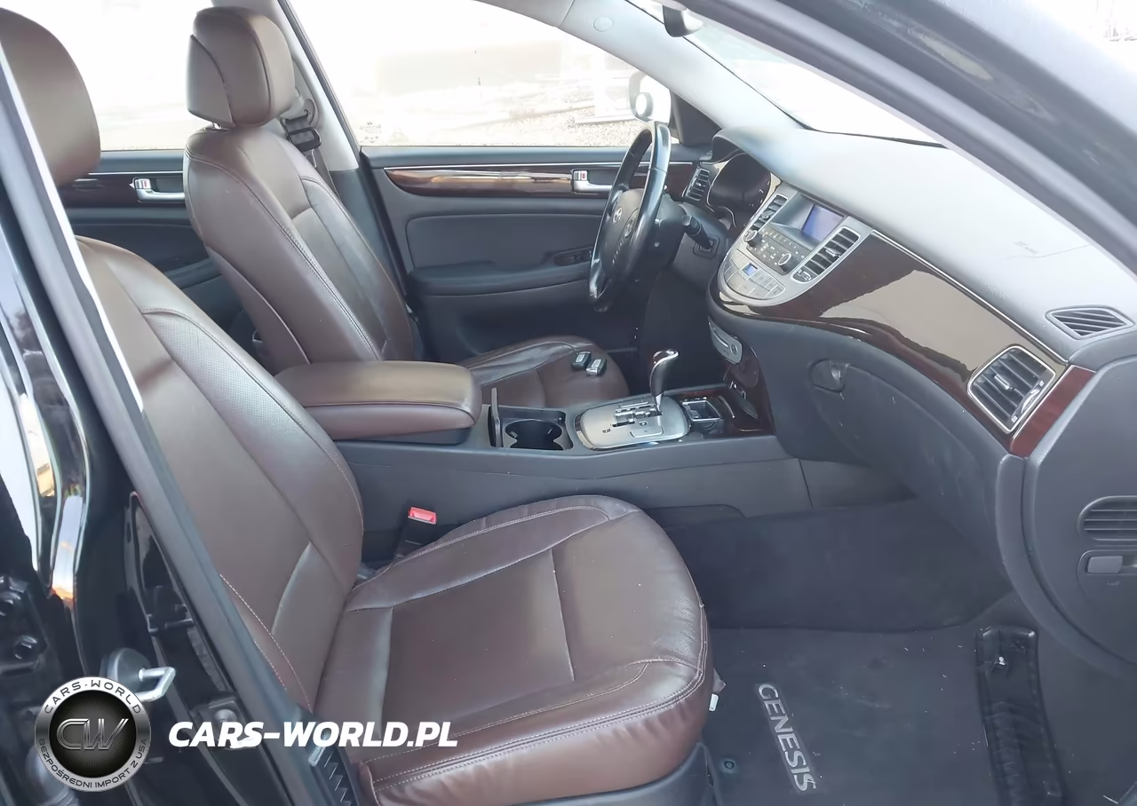 2012 Hyundai Genesis 3.8L VIN:KMHGC4DD1CU152596 - 5