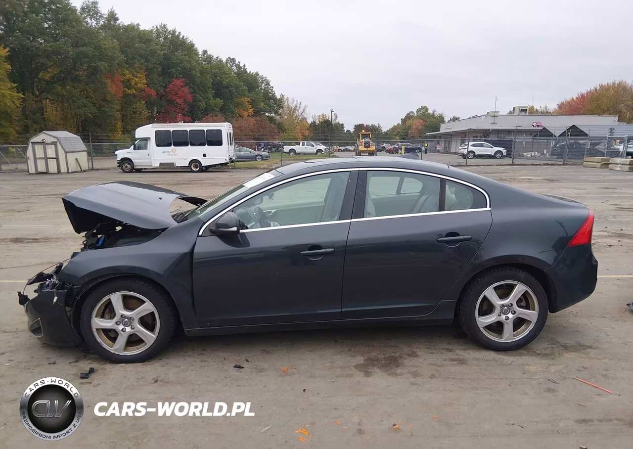 2012 Volvo S60 T5 VIN:YV1622FSXC2045085 - 14