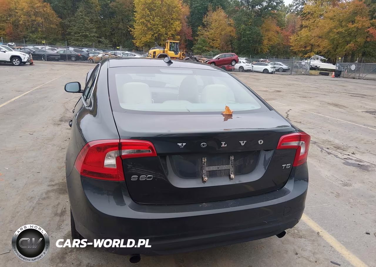 2012 Volvo S60 T5 VIN:YV1622FSXC2045085 - 16