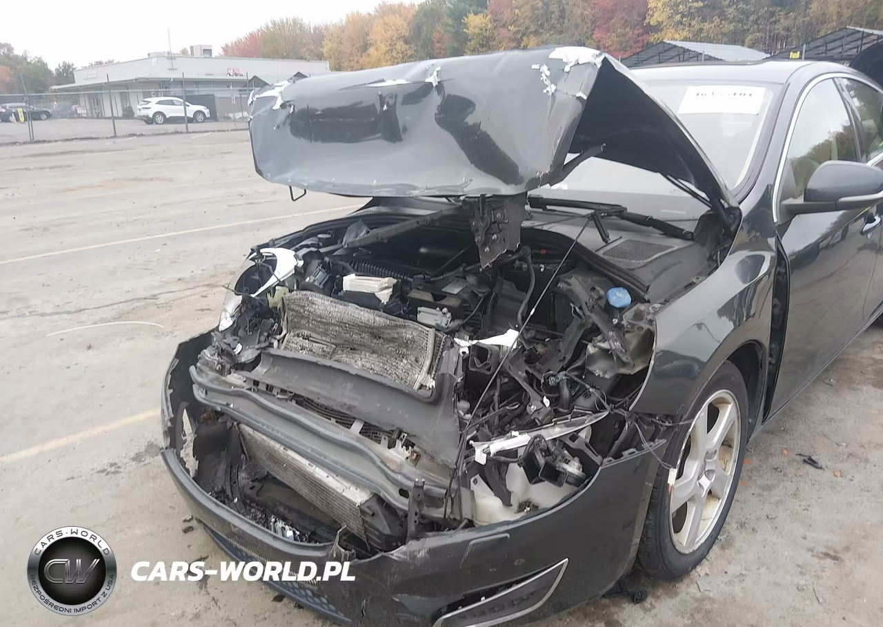 2012 Volvo S60 T5 VIN:YV1622FSXC2045085 - 6