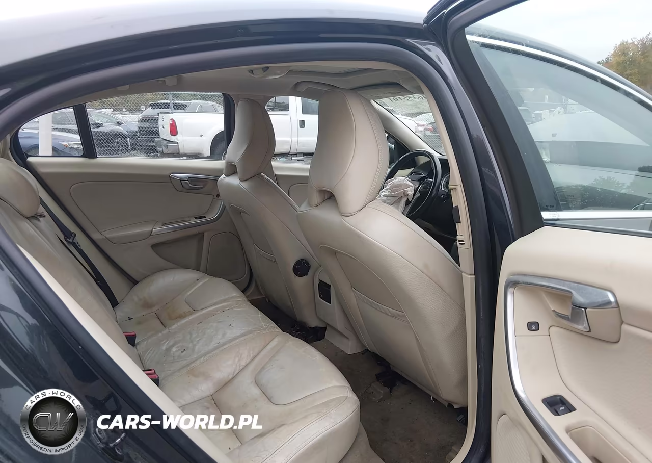 2012 Volvo S60 T5 VIN:YV1622FSXC2045085 - 8