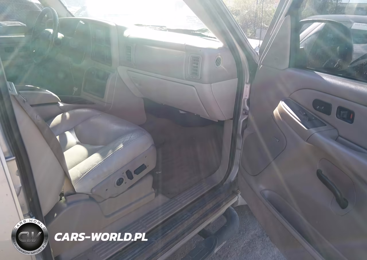 2005 Chevrolet Suburban 1500 Z71 VIN:3GNFK16Z15G105611 - 5