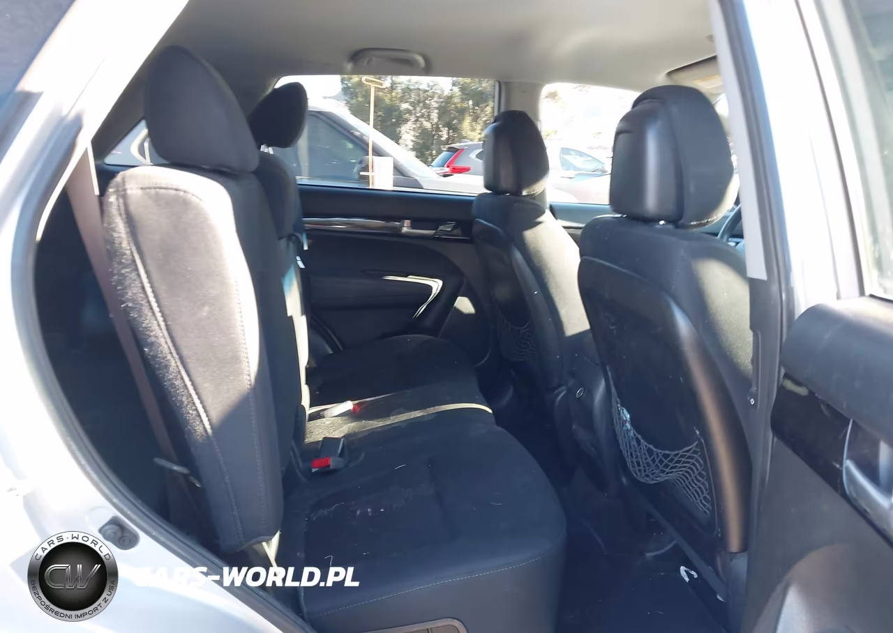2015 Kia Sorento Lx VIN:5XYKTCA6XFG563273 - 8
