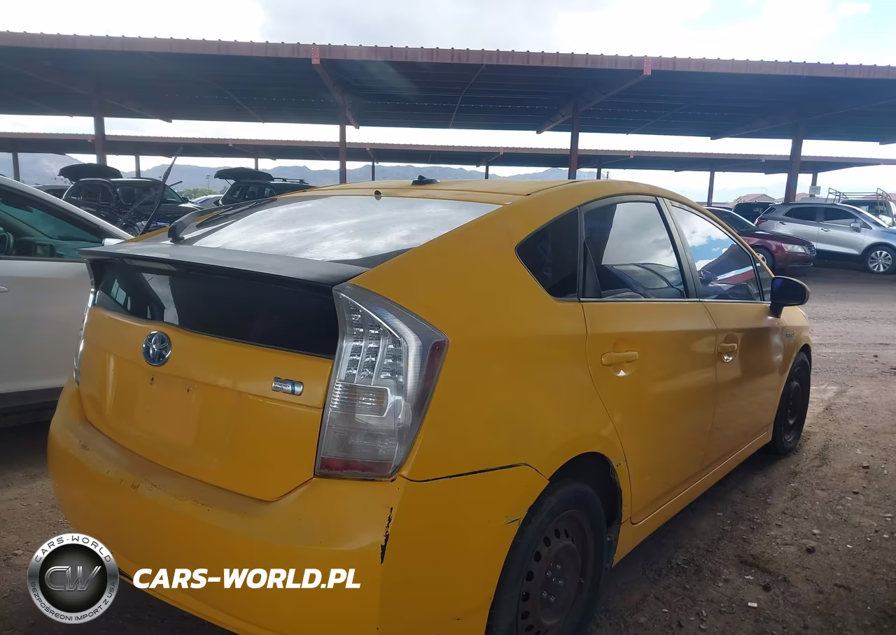 2010 Toyota Prius Iii VIN:JTDKN3DU7A0082027 - 4