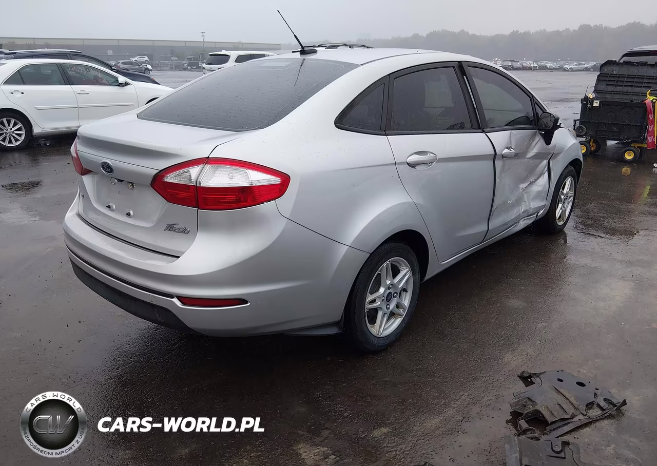 2018 Ford Fiesta Se VIN:3FADP4BJ7JM122093 - 4