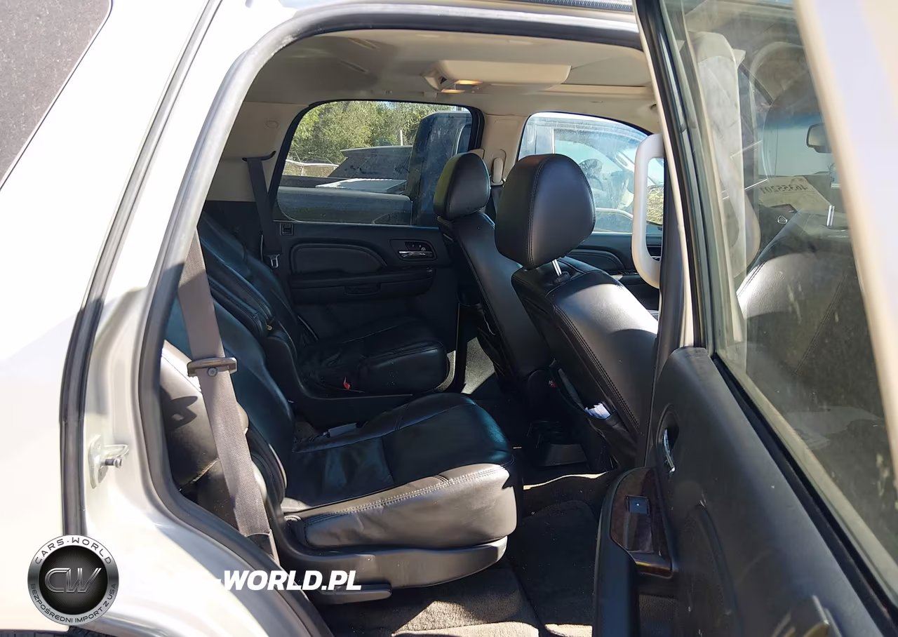 2009 GMC Yukon Denali VIN:1GKFK03259R283199 - 8