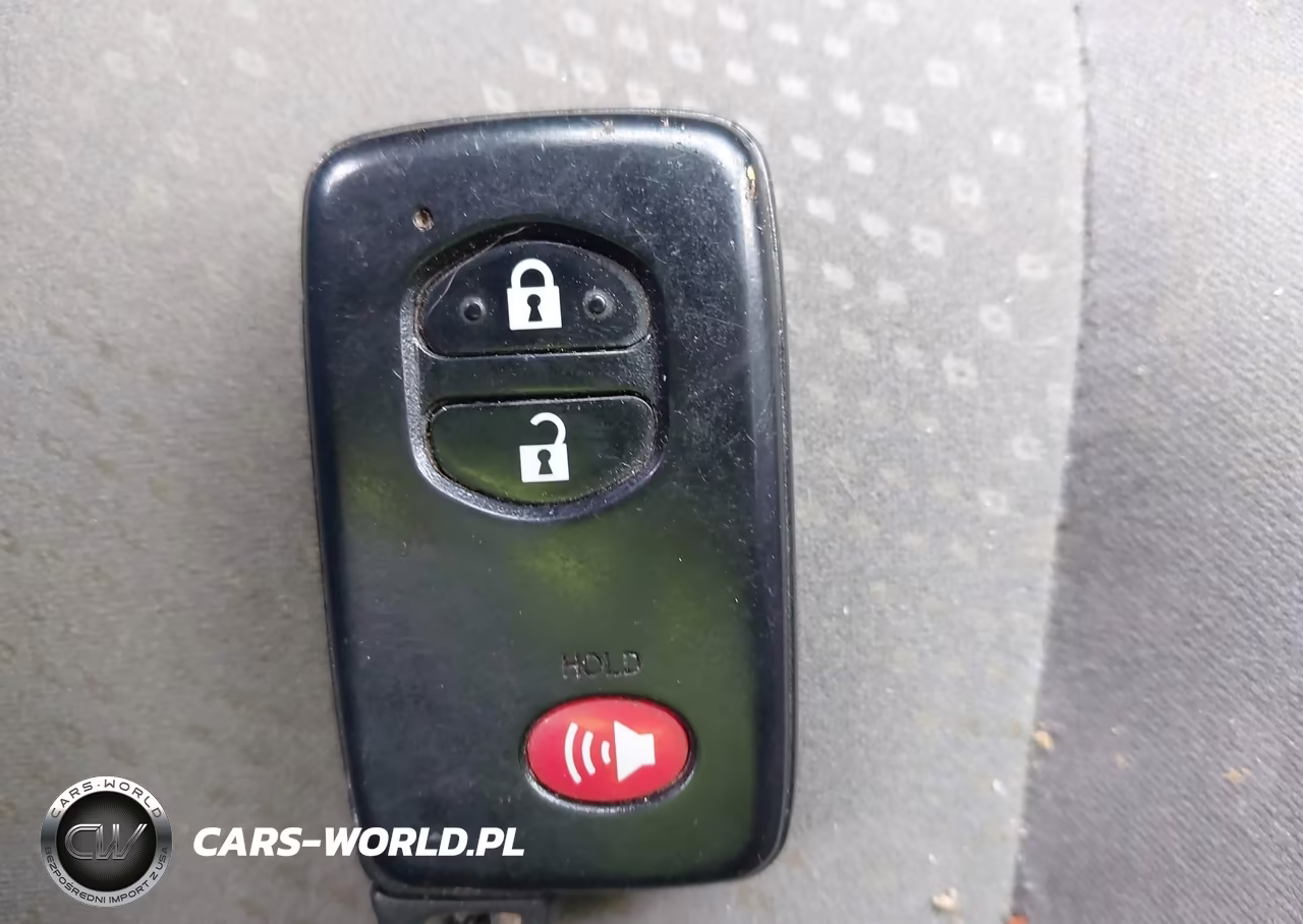 2012 Toyota Prius V Three VIN:JTDZN3EU1C3052634 - 11