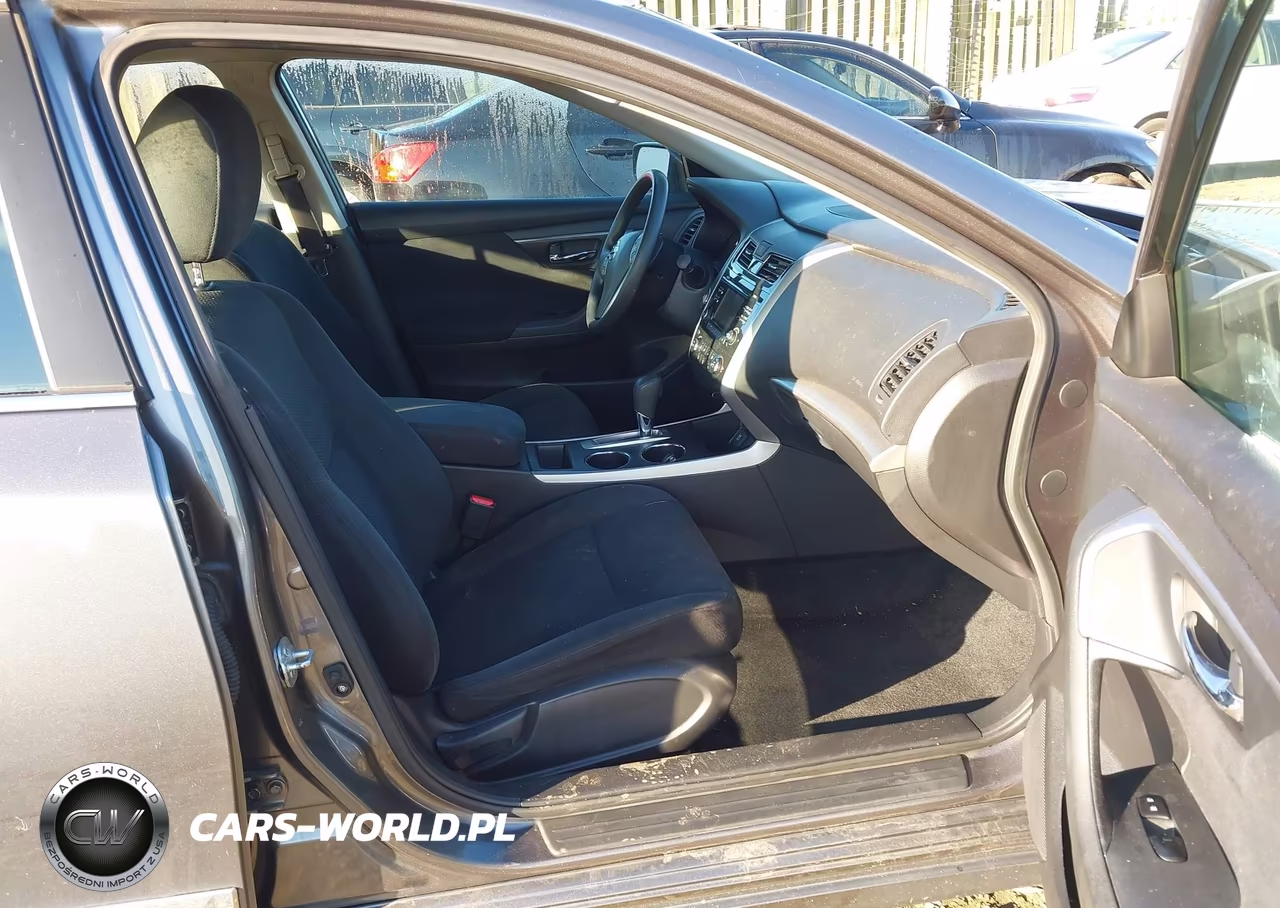 2015 Nissan Altima 2.5 S VIN:1N4AL3AP7FN317249 - 5