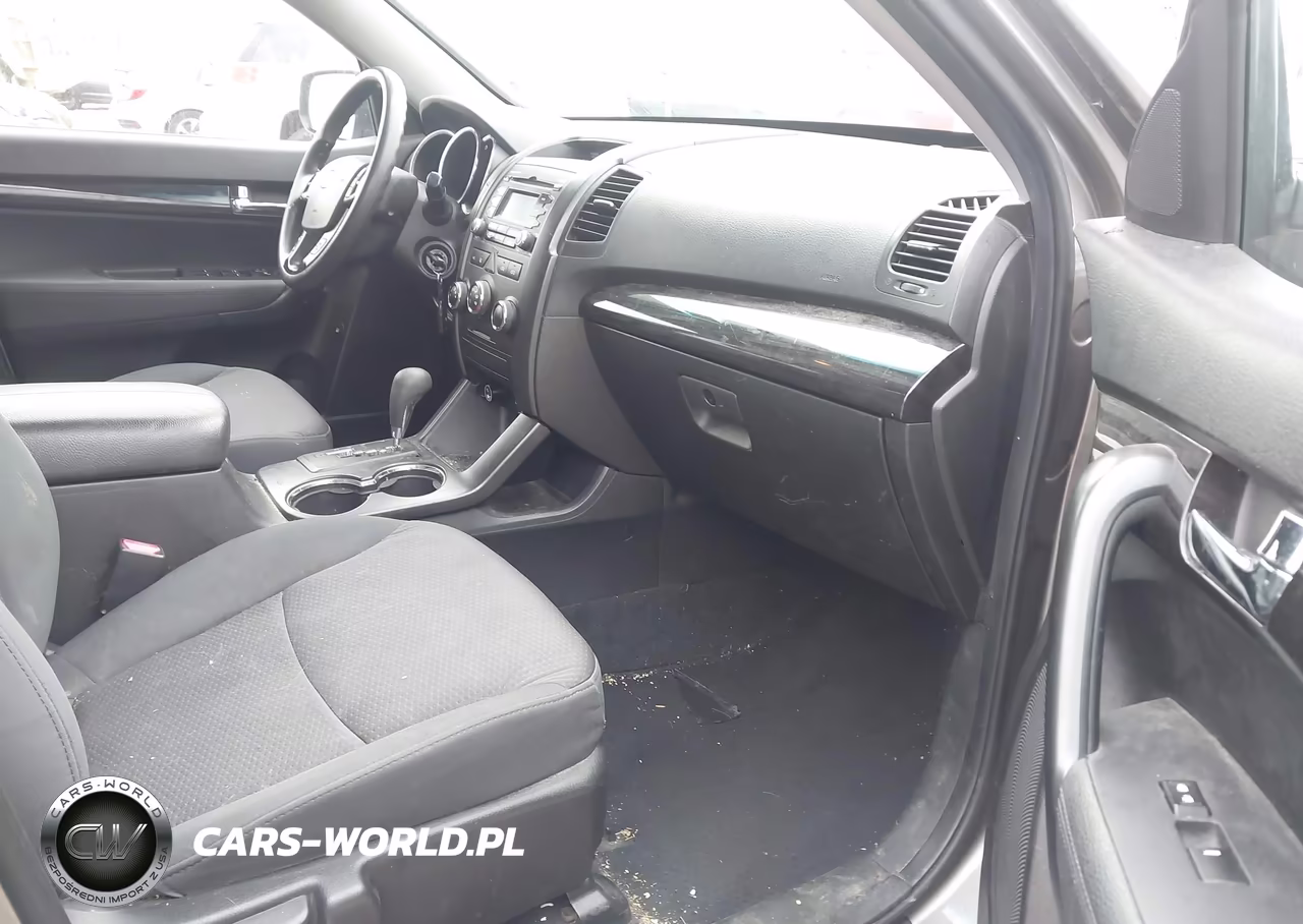 2013 Kia Sorento Lx V6 VIN:5XYKTDA26DG402368 - 5