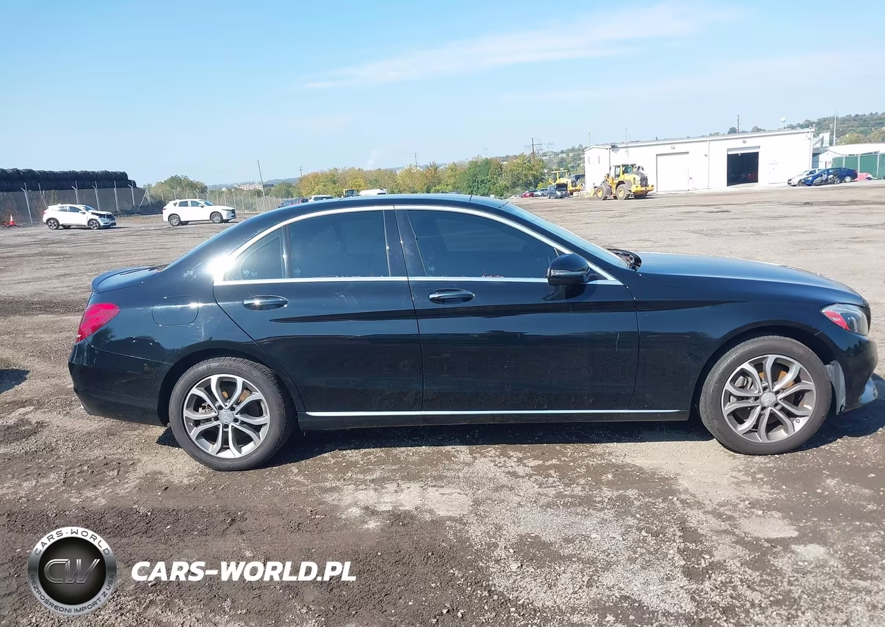 2016 Mercedes-Benz C 300 4Matic VIN:55SWF4KB9GU125135 - 13