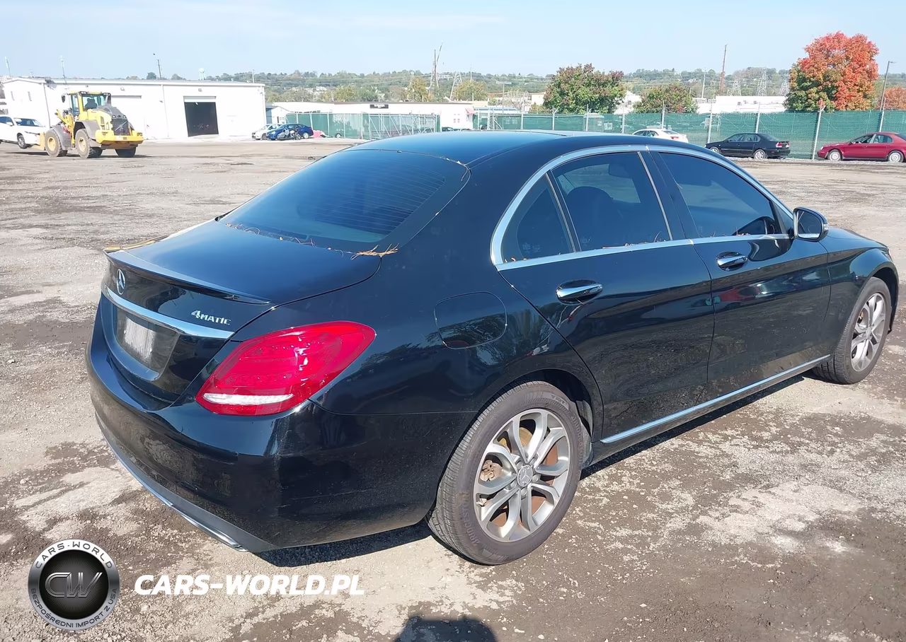 2016 Mercedes-Benz C 300 4Matic VIN:55SWF4KB9GU125135 - 4