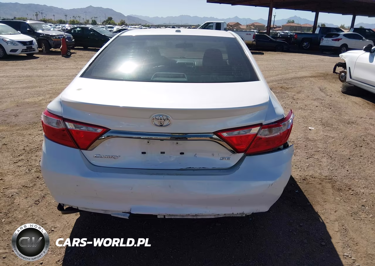 2015 Toyota Camry Se VIN:4T1BF1FK5FU010168 - 15