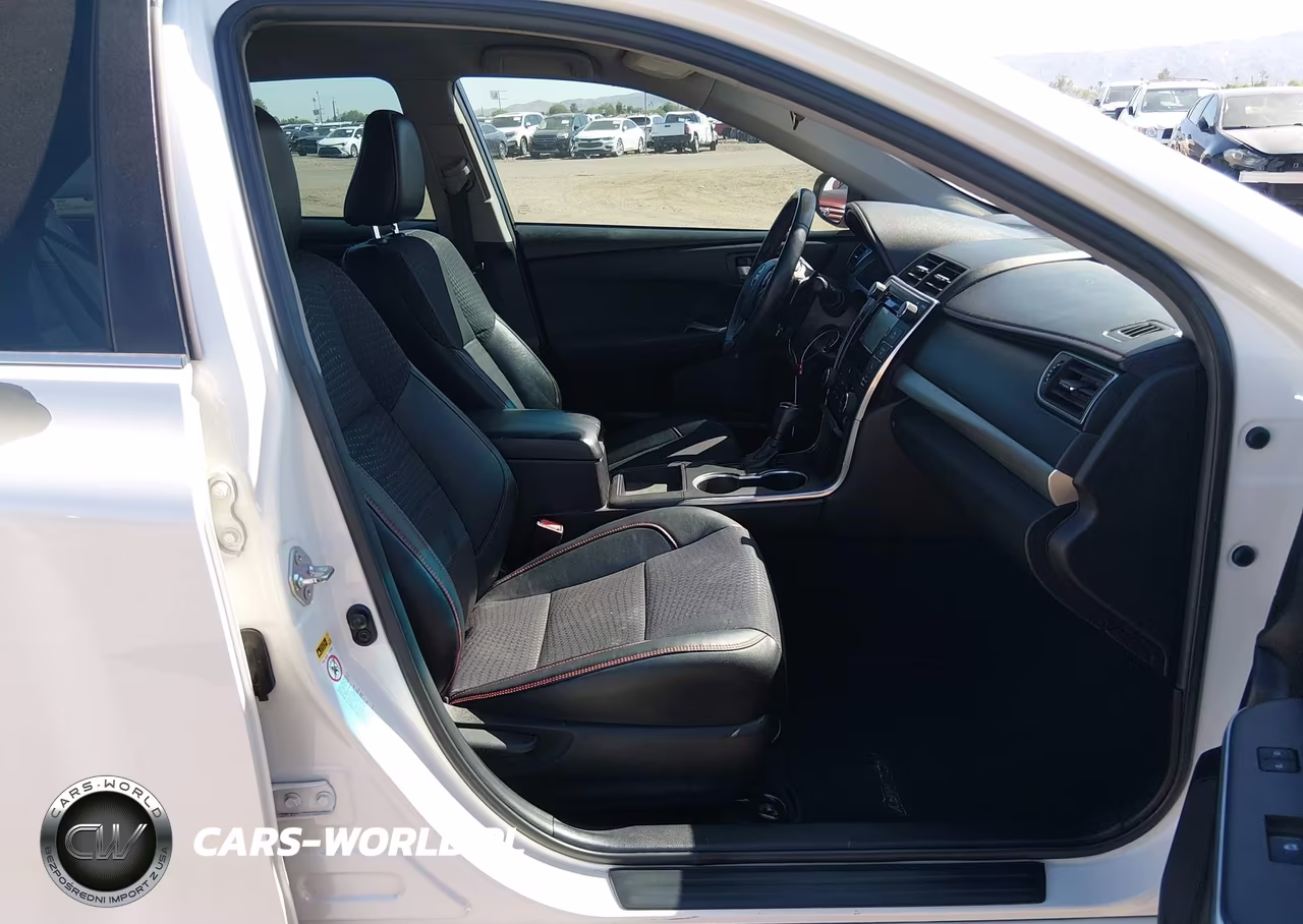 2015 Toyota Camry Se VIN:4T1BF1FK5FU010168 - 5