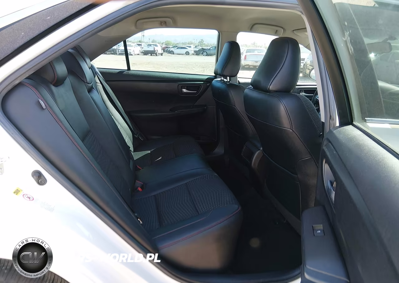 2015 Toyota Camry Se VIN:4T1BF1FK5FU010168 - 8